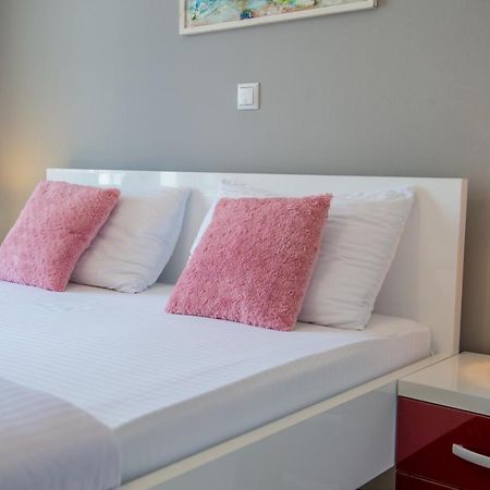 מוסטר Apartment Light De Luxe - With Old Bridge View מראה חיצוני תמונה